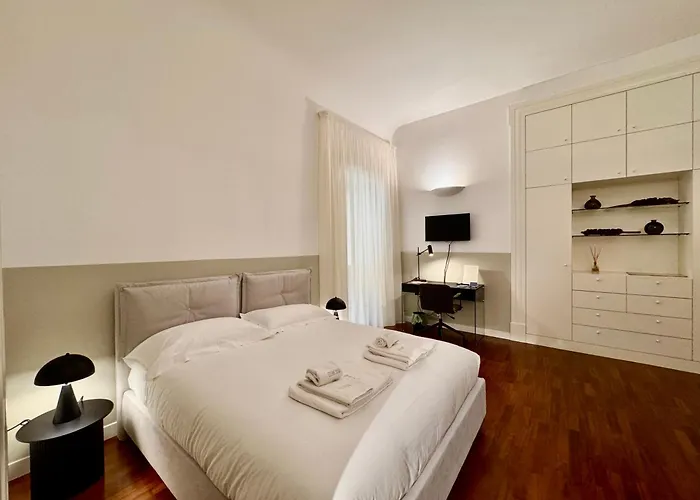 Executive - Marea Collection 레체